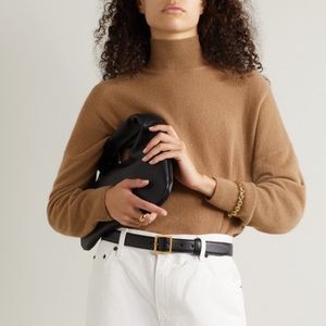 The Row Dothan Cashmere Turtleneck Sweater in Camel (XS)